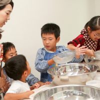 秋の月曜日はにぎやかなのです 手打ちうどん作り体験教室 2017年10月 20171016-1.jpg – イリコスキー製麺所