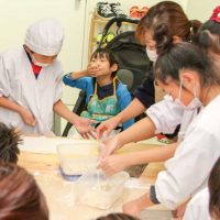 ガンバ大阪ジュニアのみなさま…ではなくって 手打ちうどん作り体験教室 2017年11月 20171106-4.jpg – イリコスキー製麺所