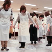 兵庫県社協・共募職員互助会 放課後クラブⅡさま（@兵庫県社会福祉協議会・兵庫県神戸市） 出張手打ちうどん作り体験 2017年11月20日 201711201-3.jpg – イリコスキー製麺所