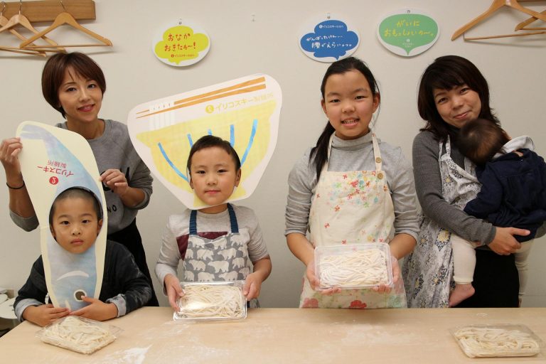 初包丁が麺切包丁 手打ちうどん作り体験教室 2017年11月 20171121-4.jpg – イリコスキー製麺所