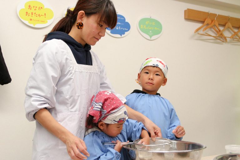 初包丁が麺切包丁 手打ちうどん作り体験教室 2017年11月 20171123-4.jpg – イリコスキー製麺所
