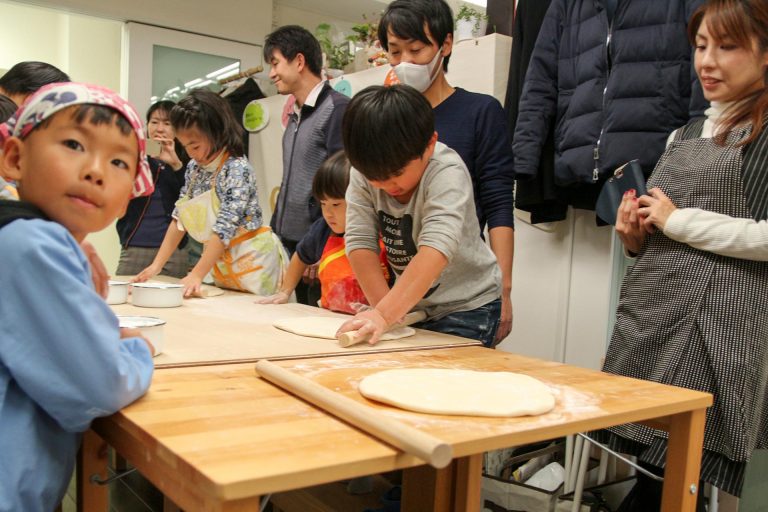 初包丁が麺切包丁 手打ちうどん作り体験教室 2017年11月 20171123-5.jpg – イリコスキー製麺所