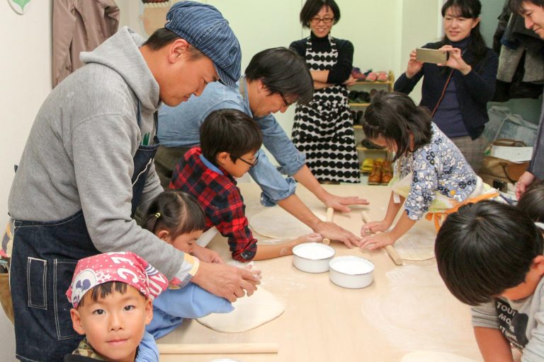 初包丁が麺切包丁 手打ちうどん作り体験教室 2017年11月 20171123-6.jpg – イリコスキー製麺所