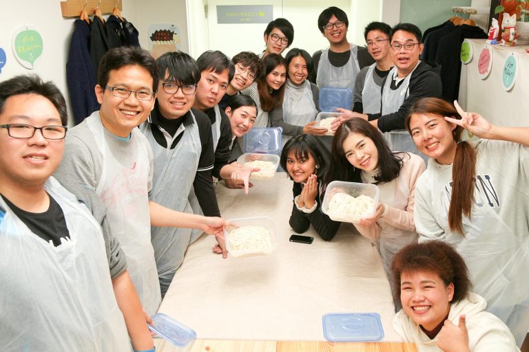 初包丁が麺切包丁 手打ちうどん作り体験教室 2017年11月 20171123-7.jpg – イリコスキー製麺所