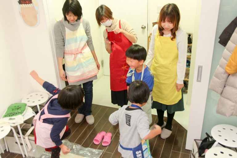 初包丁が麺切包丁 手打ちうどん作り体験教室 2017年11月 20171204-2.jpg – イリコスキー製麺所
