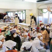 マンション内子ども会さまクリスマス会@大阪府大阪市 出張手打ちうどん作り体験 2017年12月19日 201712171-2.jpg – イリコスキー製麺所