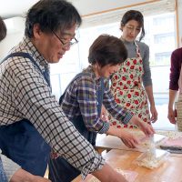 ホームパーティでのご利用 出張手打ちうどん作り体験 2018年1月28日 20180128-8.jpg – イリコスキー製麺所