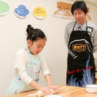 3人でやっても、1人でやっても 手打ちうどん作り体験教室 2018年2月 20180204-2.jpg – イリコスキー製麺所