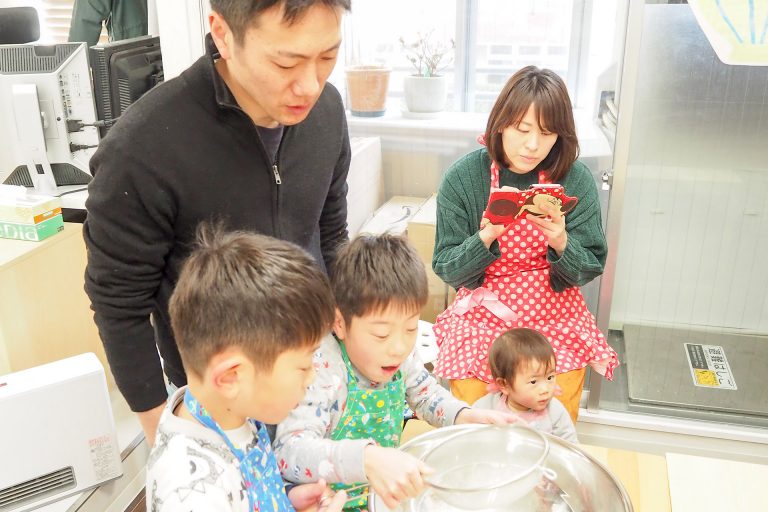 イリコスキー、うぉううぉううぉ～♪ 手打ちうどん作り体験教室 2018年2月 20180212-1.jpg – イリコスキー製麺所