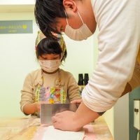 兄弟3人＋ママ、力強いぞ！ 手打ちうどん作り体験教室 2018年2月 20180218-10.jpg – イリコスキー製麺所