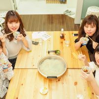 そんなにかき混ぜたら、小麦粉こぼれるよ！ 手打ちうどん作り体験教室 2018年3月 20180310-2.jpg – イリコスキー製麺所