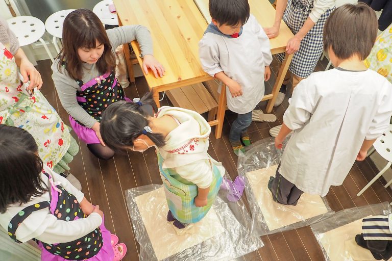 体験で作ったうどんはおじいちゃんに 手打ちうどん作り体験教室 2018年2月 20180317-5.jpg – イリコスキー製麺所