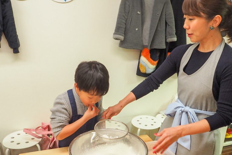 体験で作ったうどんはおじいちゃんに 手打ちうどん作り体験教室 2018年2月 20180320-1.jpg – イリコスキー製麺所