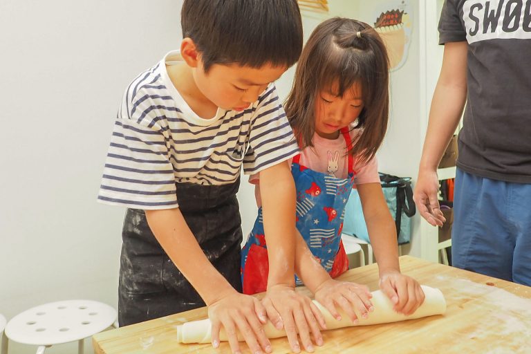 ぎゅーっ！ぎゅーっ！ 手打ちうどん作り体験教室 2018年4月 20180429-2.jpg – イリコスキー製麺所