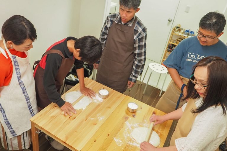 ぎゅーっ！ぎゅーっ！ 手打ちうどん作り体験教室 2018年4月 20180503-3.jpg – イリコスキー製麺所