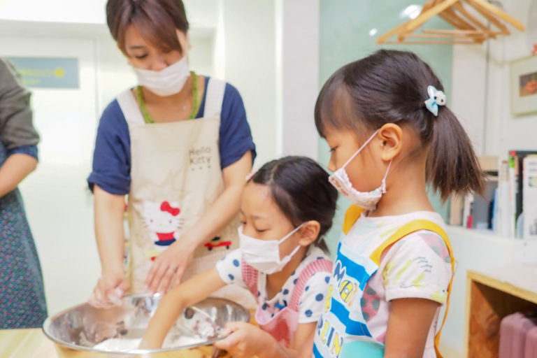 やさしいお兄ちゃんとおちゃめな僕と 手打ちうどん作り体験教室 2018年5月 20180610-3.jpg – イリコスキー製麺所