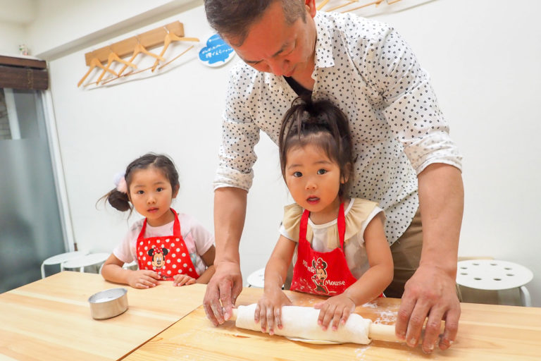 やさしいお兄ちゃんとおちゃめな僕と 手打ちうどん作り体験教室 2018年5月 20180615-4.jpg – イリコスキー製麺所