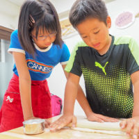 夏休みの自由研究は、うどん作り 手打ちうどん作り体験教室 2018年7月 20180723-5.jpg – イリコスキー製麺所