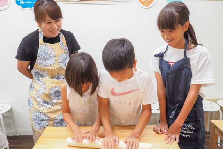 名誉師範に、感謝状。 手打ちうどん作り体験教室 2018年8月 20180810-2.jpg – イリコスキー製麺所