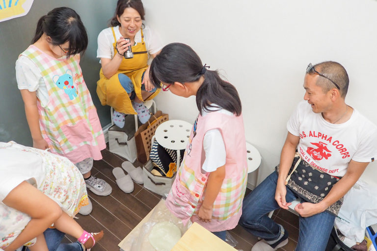 名誉師範に、感謝状。 手打ちうどん作り体験教室 2018年8月 20180811-2.jpg – イリコスキー製麺所