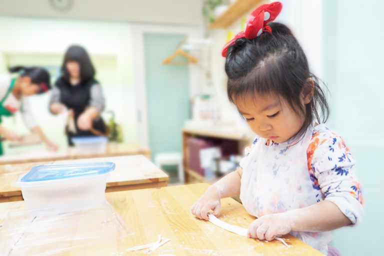 学生時代の友人たちが 手打ちうどん作り体験教室 2018年10月 20181028-3.jpg – イリコスキー製麺所