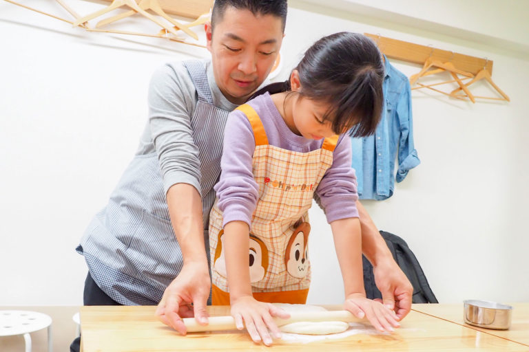 学生時代の友人たちが 手打ちうどん作り体験教室 2018年10月 20181104-3.jpg – イリコスキー製麺所