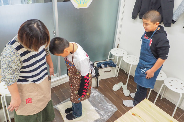 秋にも振替のお休み。 手打ちうどん作り体験教室 2018年11月 20181123-6.jpg – イリコスキー製麺所