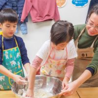 シンガポールから双子のお二人 手打ちうどん作り体験教室 2018年12月 20181211-5.jpg – イリコスキー製麺所