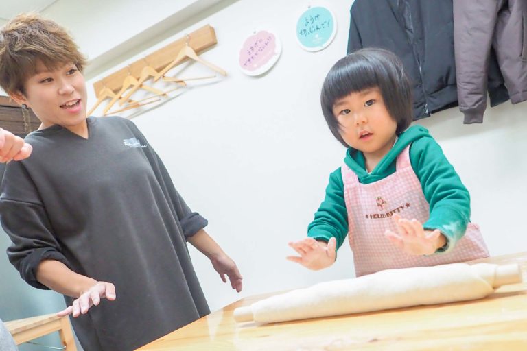 Hawaiians’ and babies’ day! 手打ちうどん作り体験教室 2018年12月 20181214-4.jpg – イリコスキー製麺所