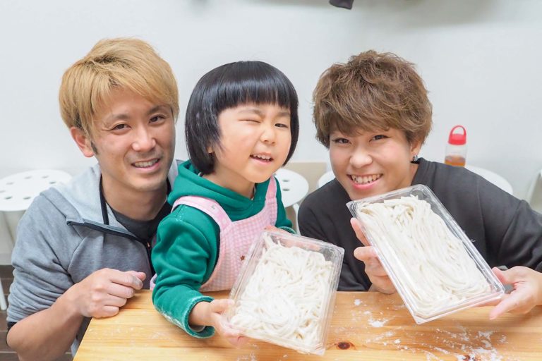 Hawaiians’ and babies’ day! 手打ちうどん作り体験教室 2018年12月 20181214-6.jpg – イリコスキー製麺所