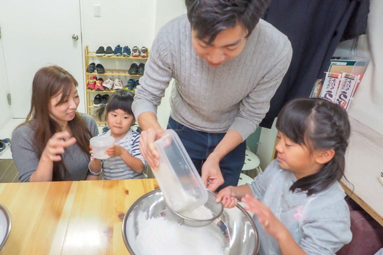 Hawaiians’ and babies’ day! 手打ちうどん作り体験教室 2018年12月 20181216-1.jpg – イリコスキー製麺所