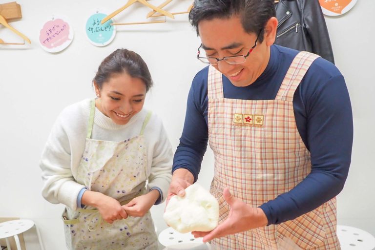 Hawaiians’ and babies’ day! 手打ちうどん作り体験教室 2018年12月 20181220-2.jpg – イリコスキー製麺所