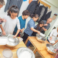 英語が飛び交う一日でした 手打ちうどん作り体験教室 2018年12月 20181228-4.jpg – イリコスキー製麺所