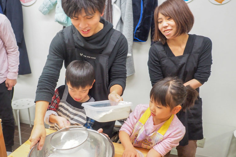 お塩、とけた～？ 手打ちうどん作り体験教室 2018年12月 20181230-1.jpg – イリコスキー製麺所