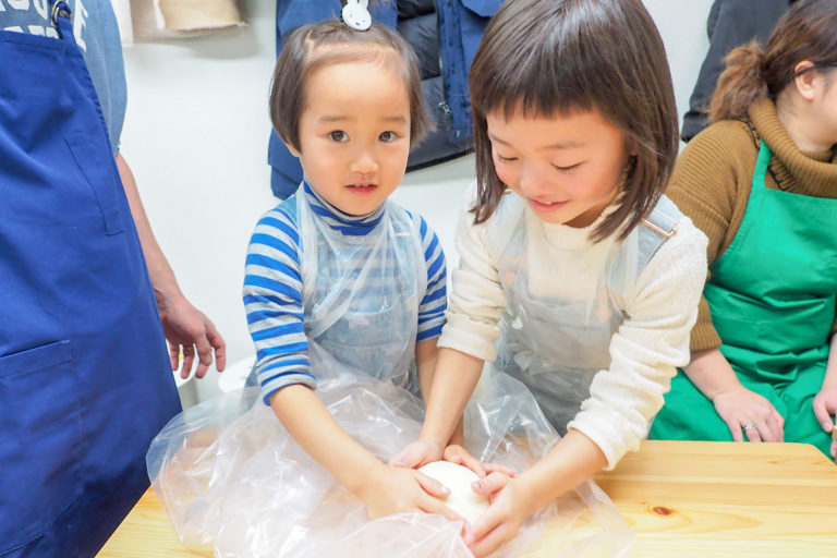 お塩、とけた～？ 手打ちうどん作り体験教室 2018年12月 20181230-7.jpg – イリコスキー製麺所