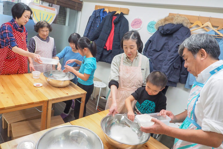 お塩、とけた～？ 手打ちうどん作り体験教室 2018年12月 20190102-9.jpg – イリコスキー製麺所