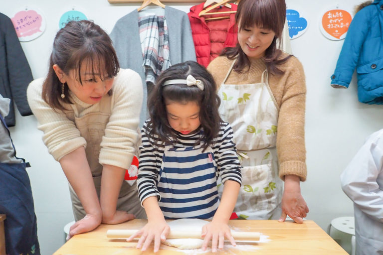 お塩、とけた～？ 手打ちうどん作り体験教室 2018年12月 20190105-7.jpg – イリコスキー製麺所