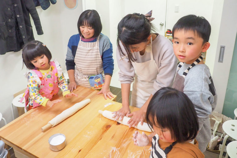 お塩、とけた～？ 手打ちうどん作り体験教室 2018年12月 20190106-6.jpg – イリコスキー製麺所