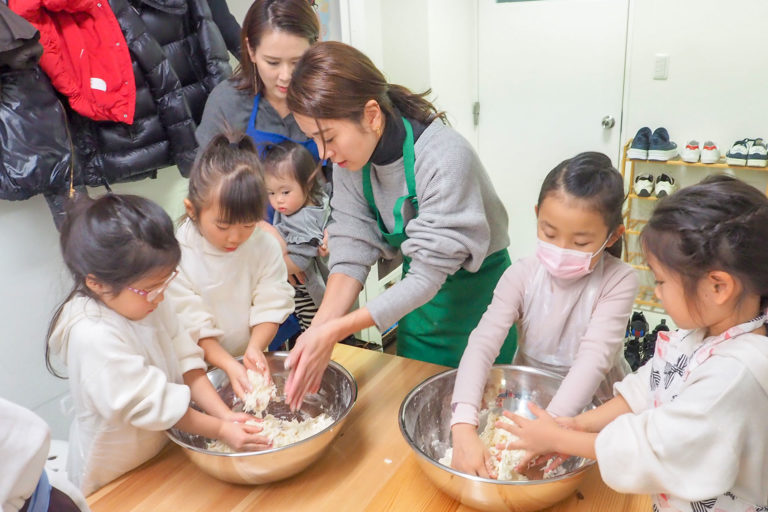 冬休み明けの土曜日はゆったりと 手打ちうどん作り体験教室 2019年1月 20190113-4.jpg – イリコスキー製麺所