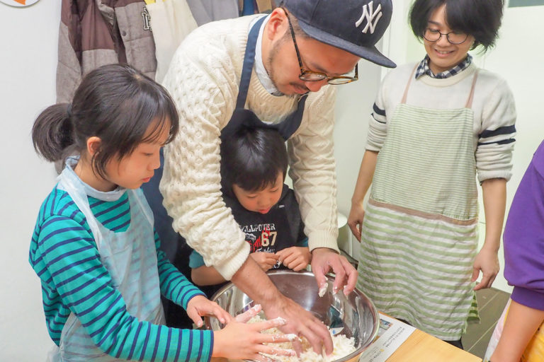 冬休み明けの土曜日はゆったりと 手打ちうどん作り体験教室 2019年1月 20190113-8.jpg – イリコスキー製麺所