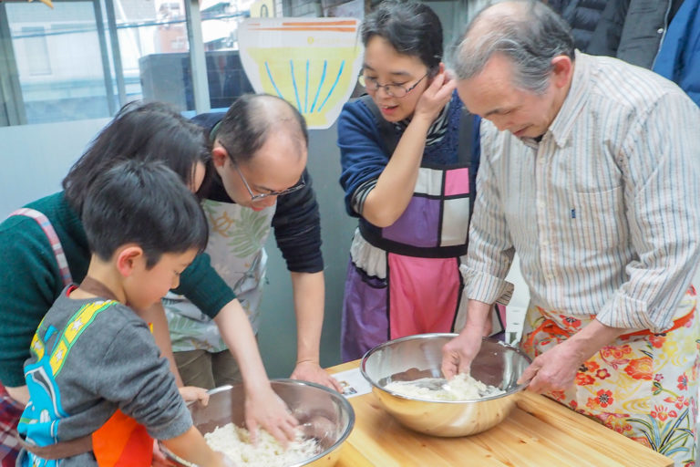 冬休み明けの土曜日はゆったりと 手打ちうどん作り体験教室 2019年1月 20190113-9.jpg – イリコスキー製麺所