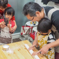 お父さんそっくり！ 手打ちうどん作り体験教室 2019年1月 20190127-3.jpg – イリコスキー製麺所