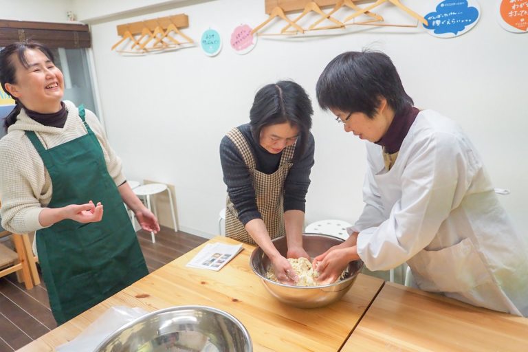 冬休み明けの土曜日はゆったりと 手打ちうどん作り体験教室 2019年1月 20190202-2.jpg – イリコスキー製麺所