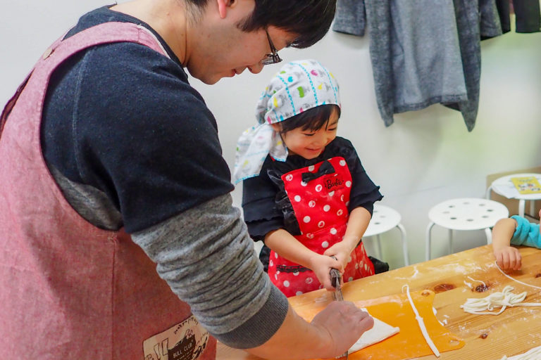 シニアCITYカレッジのみなさま 手打ちうどん作り体験教室 2019年2月 20190217-2.jpg – イリコスキー製麺所