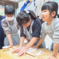 赤ちゃんがいらっしゃると、さらになごみます 手打ちうどん作り体験教室 2019年3月 20190303-10.jpg – イリコスキー製麺所