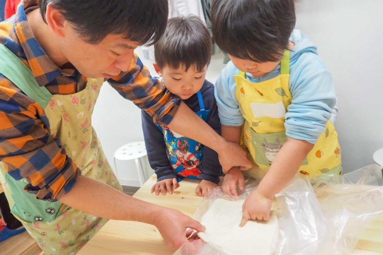 シニアCITYカレッジのみなさま 手打ちうどん作り体験教室 2019年2月 20190303-2.jpg – イリコスキー製麺所