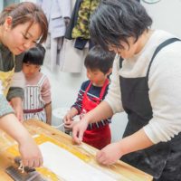 貸し切りなら、自由自在に 手打ちうどん作り体験教室 2019年3月 20190310-3.jpg – イリコスキー製麺所