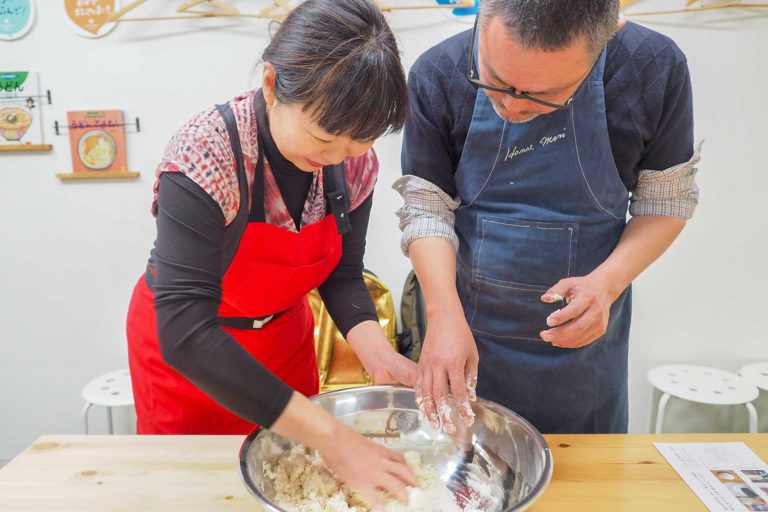 卒業式シーズン！ 手打ちうどん作り体験教室 2019年3月 20190320-3.jpg – イリコスキー製麺所