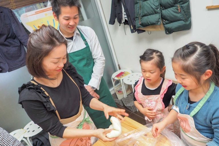 卒業式シーズン！ 手打ちうどん作り体験教室 2019年3月 20190321-1.jpg – イリコスキー製麺所