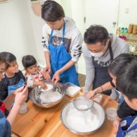 難しいときは、ママの出番です 手打ちうどん作り体験教室 2019年3月 20190321-6.jpg – イリコスキー製麺所